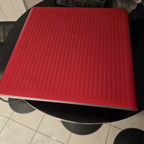 Red Pod Storage - Picture 14 of 14